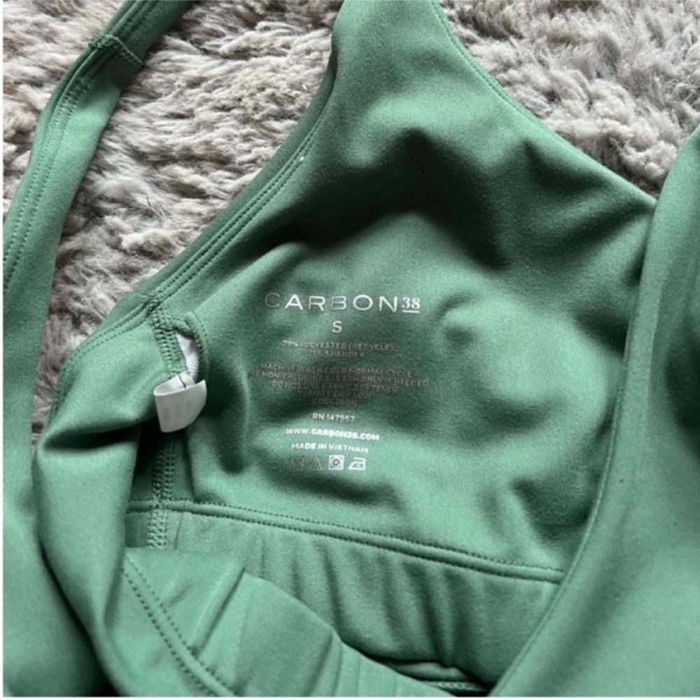 Carbon 38 Green twist sports bra small - Picture 4 of 4